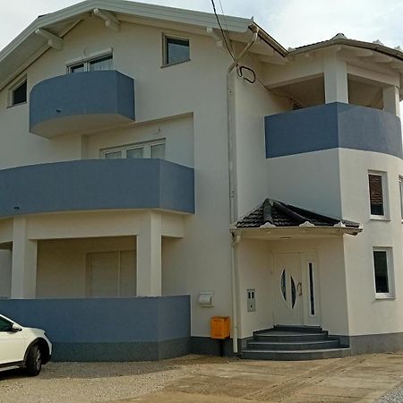 Apartman De Velika Gorica Luaran gambar