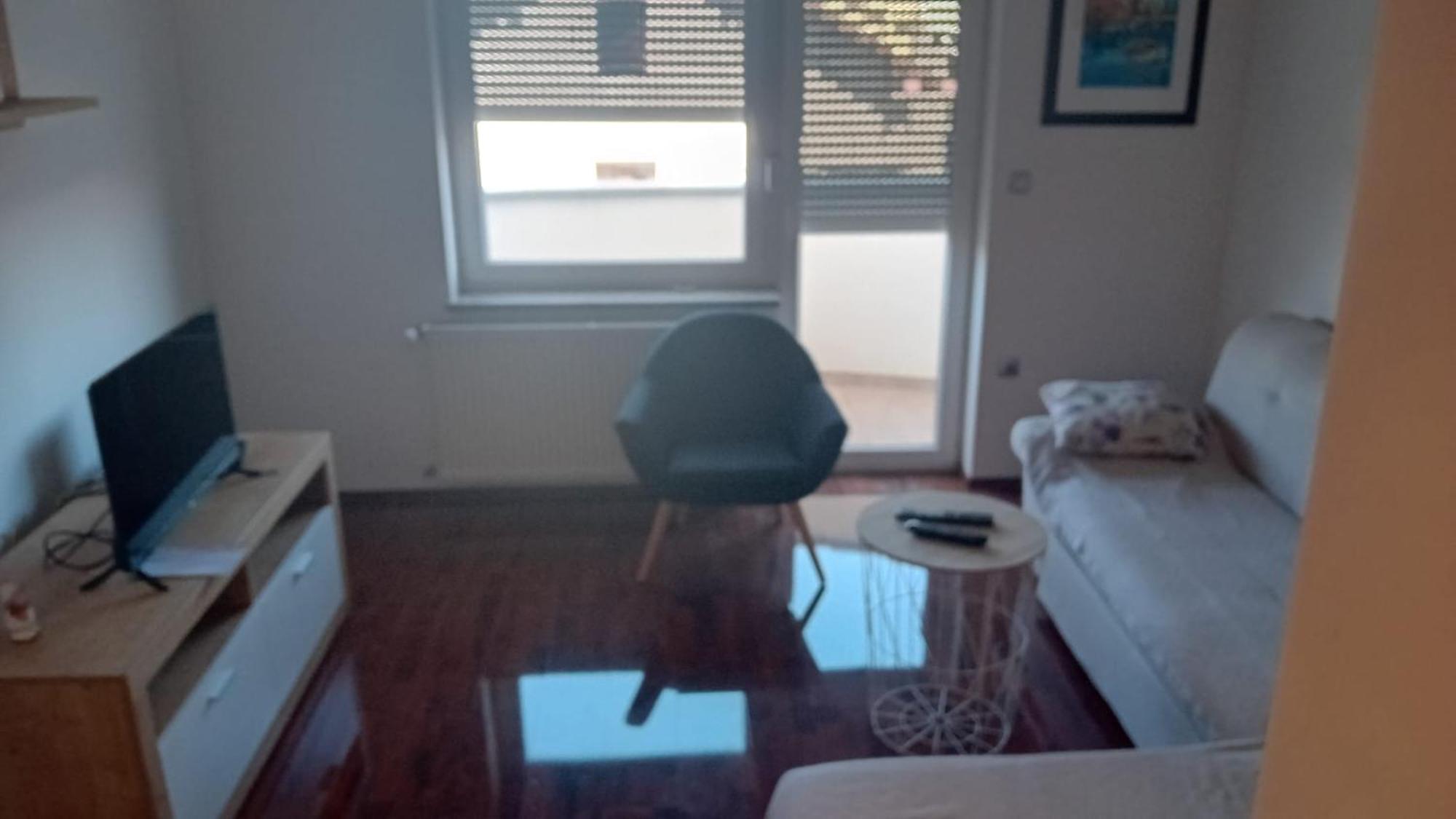 Apartman De Velika Gorica Luaran gambar