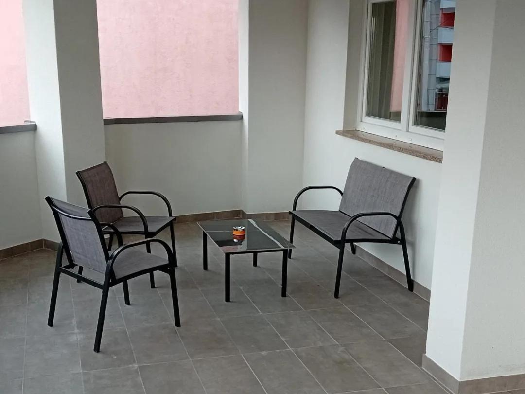 Apartman De Velika Gorica Luaran gambar